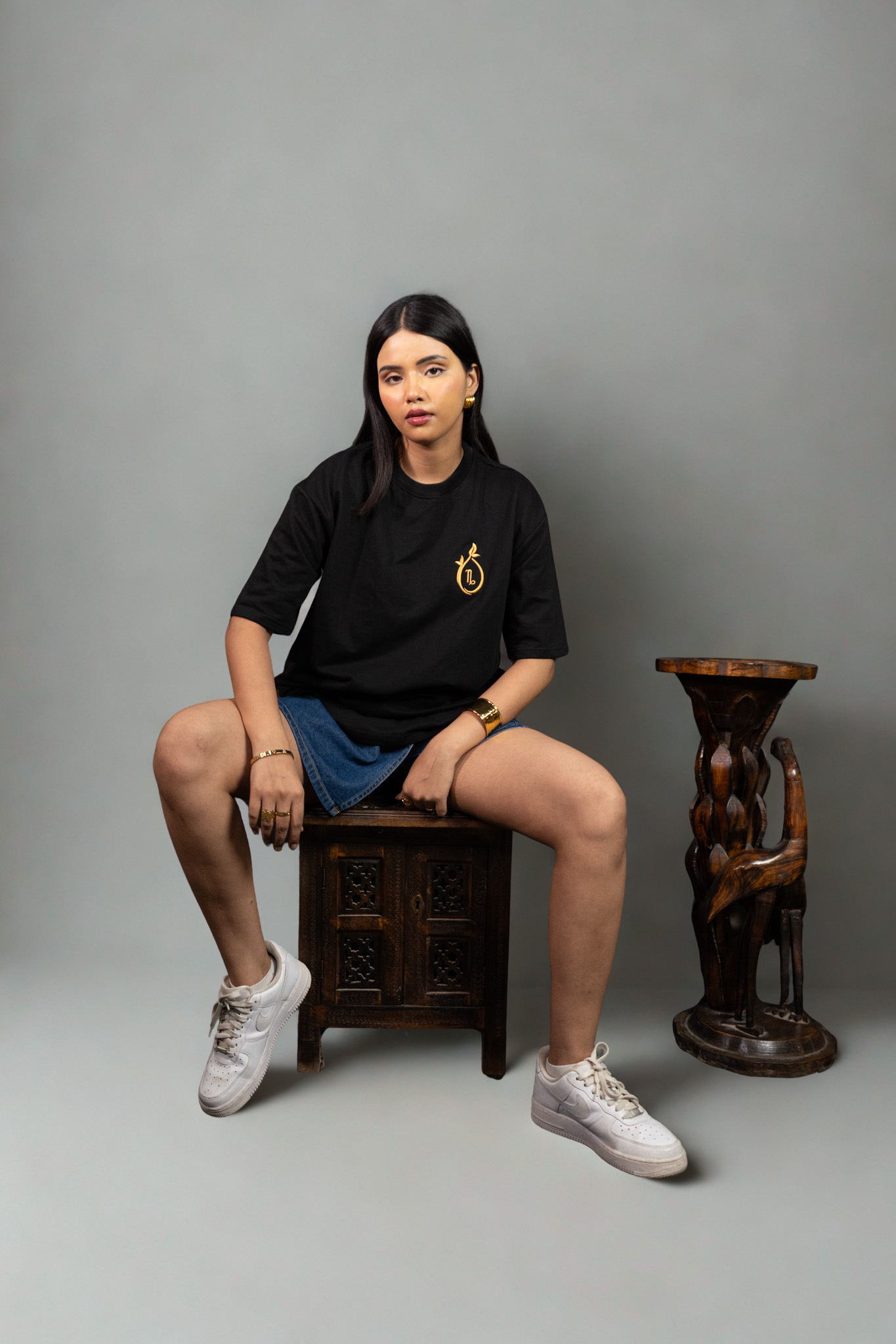 Capricorn (Capricorn themed Embroidered oversize t-shirt, unisex)