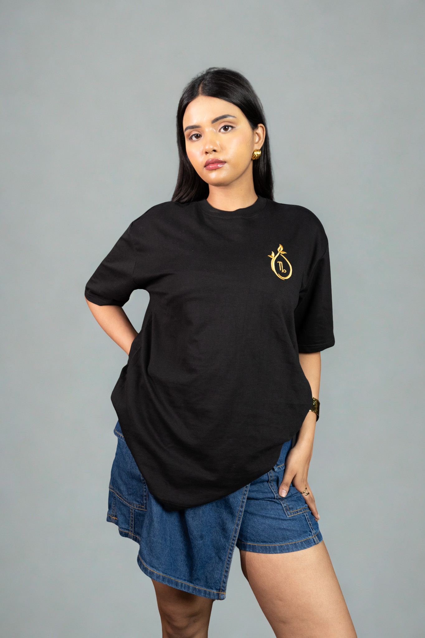 Capricorn (Capricorn themed Embroidered oversize t-shirt, unisex)