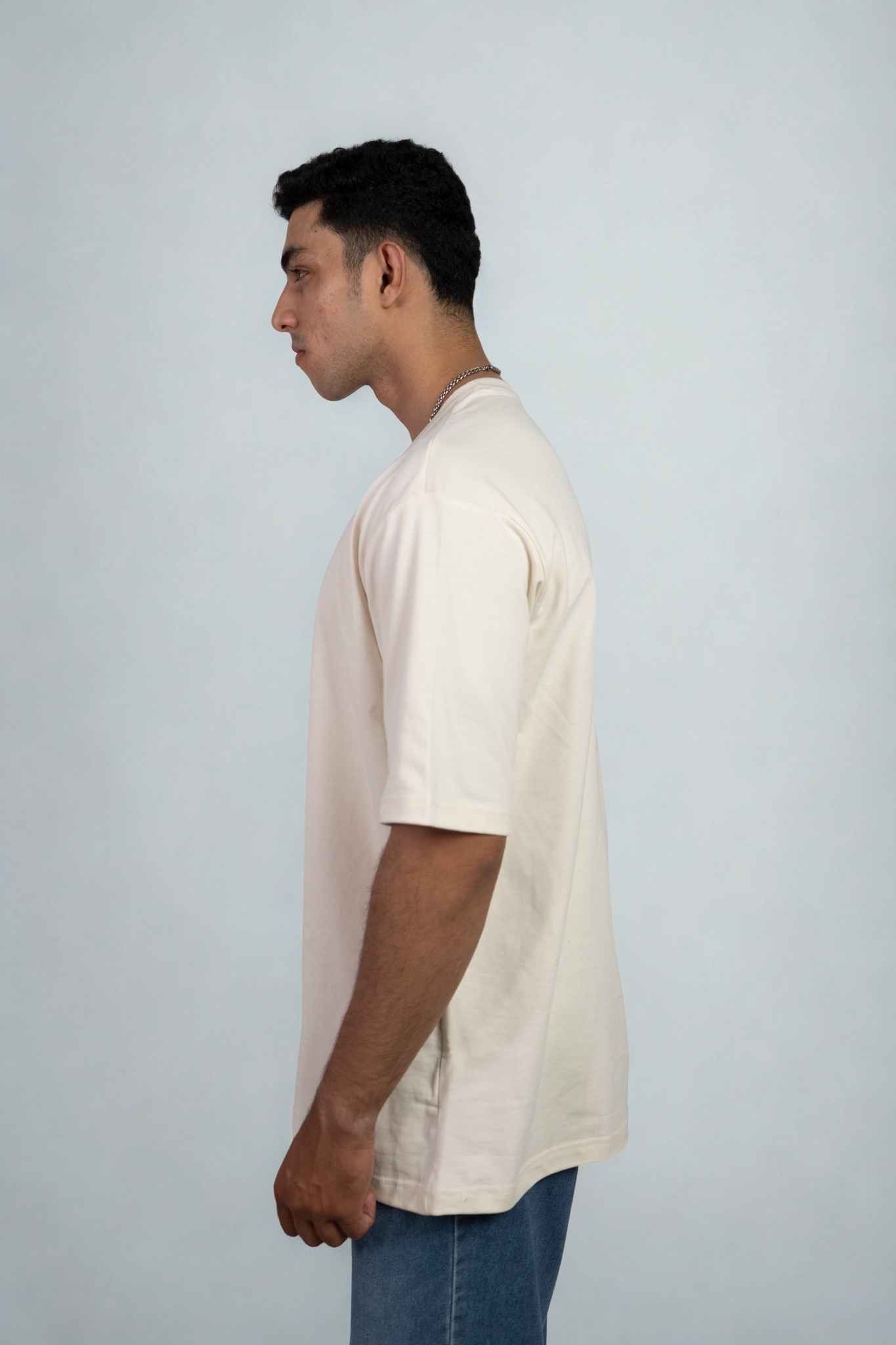 Classic Off White Oversized t-shirt (unisex)