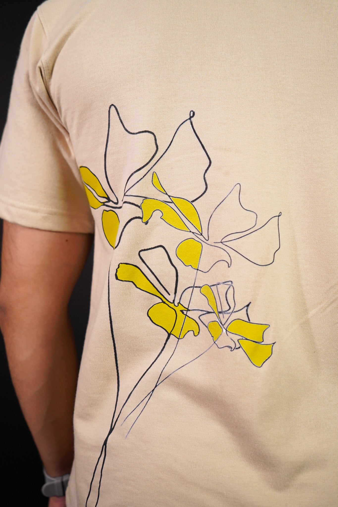 Petal Poise Oversized T-shirt (unisex) - Albin FashionT-shirtAlbin Fashion