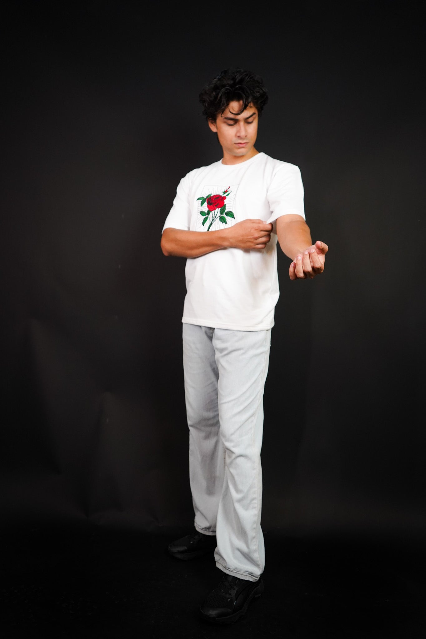 Crimson Bloom - Albin FashionT-shirtAlbin Fashion