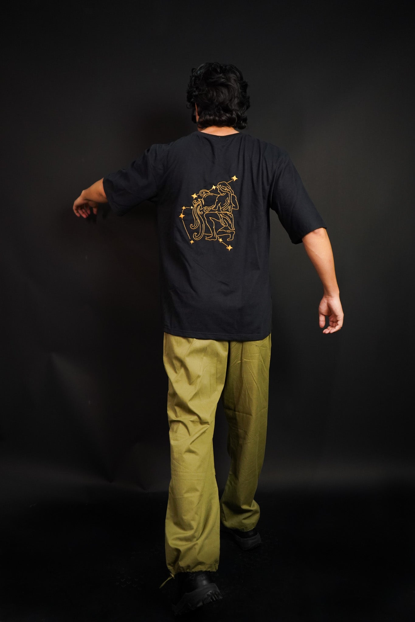 Aquarius (Aquarius themed Embroidered oversize t-shirt, unisex) - Albin FashionT-shirtAlbin Fashion
