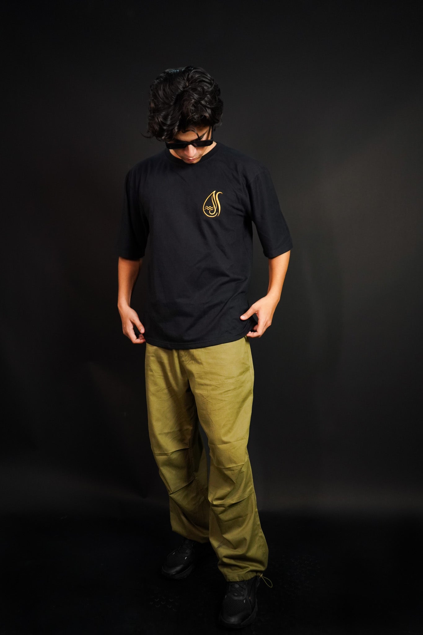 Aquarius (Aquarius themed Embroidered oversize t-shirt, unisex) - Albin FashionT-shirtAlbin Fashion