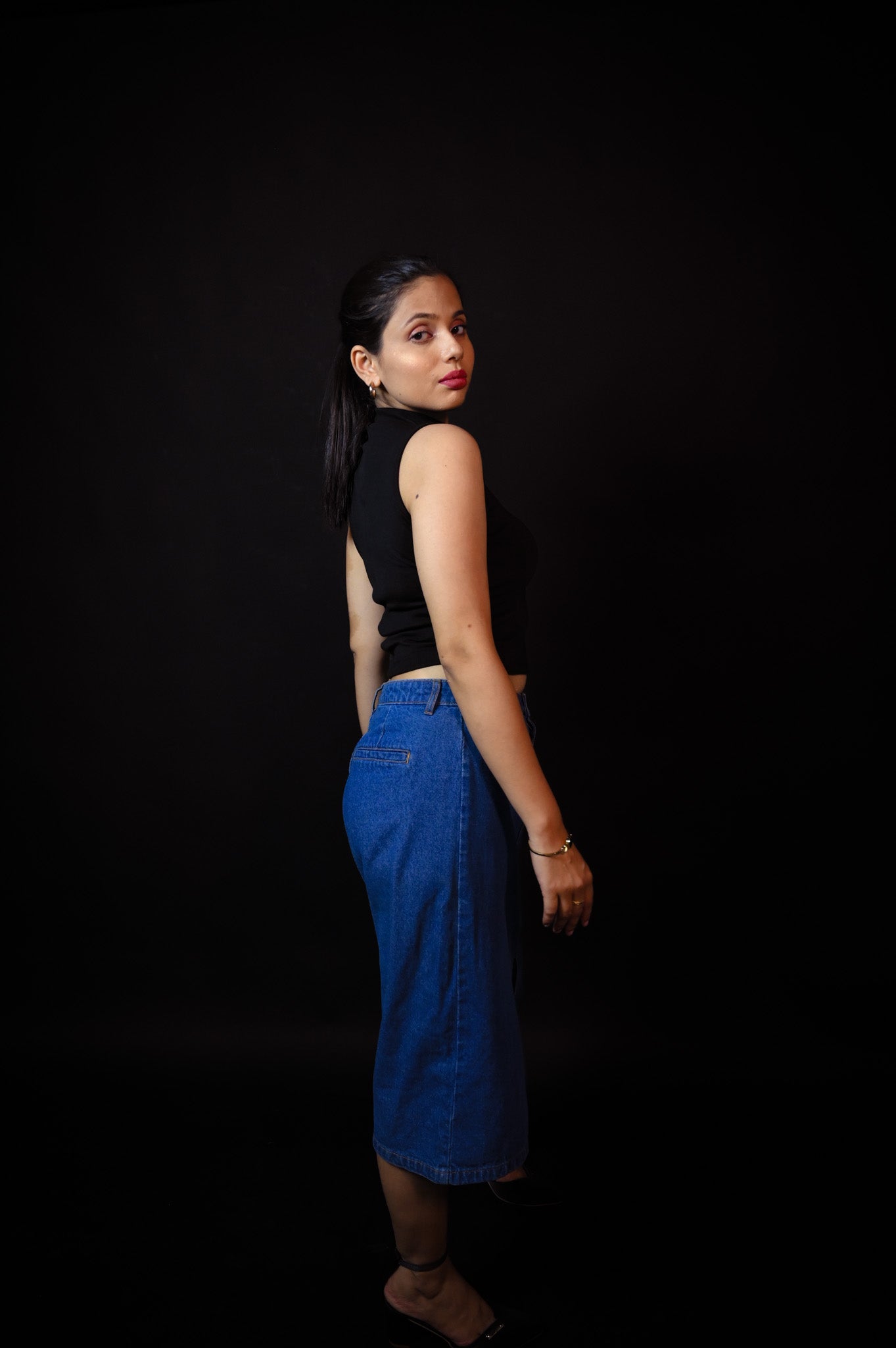 Vogue Turtle Crop (Black) - Albin Fashioncrop topAlbin Fashion
